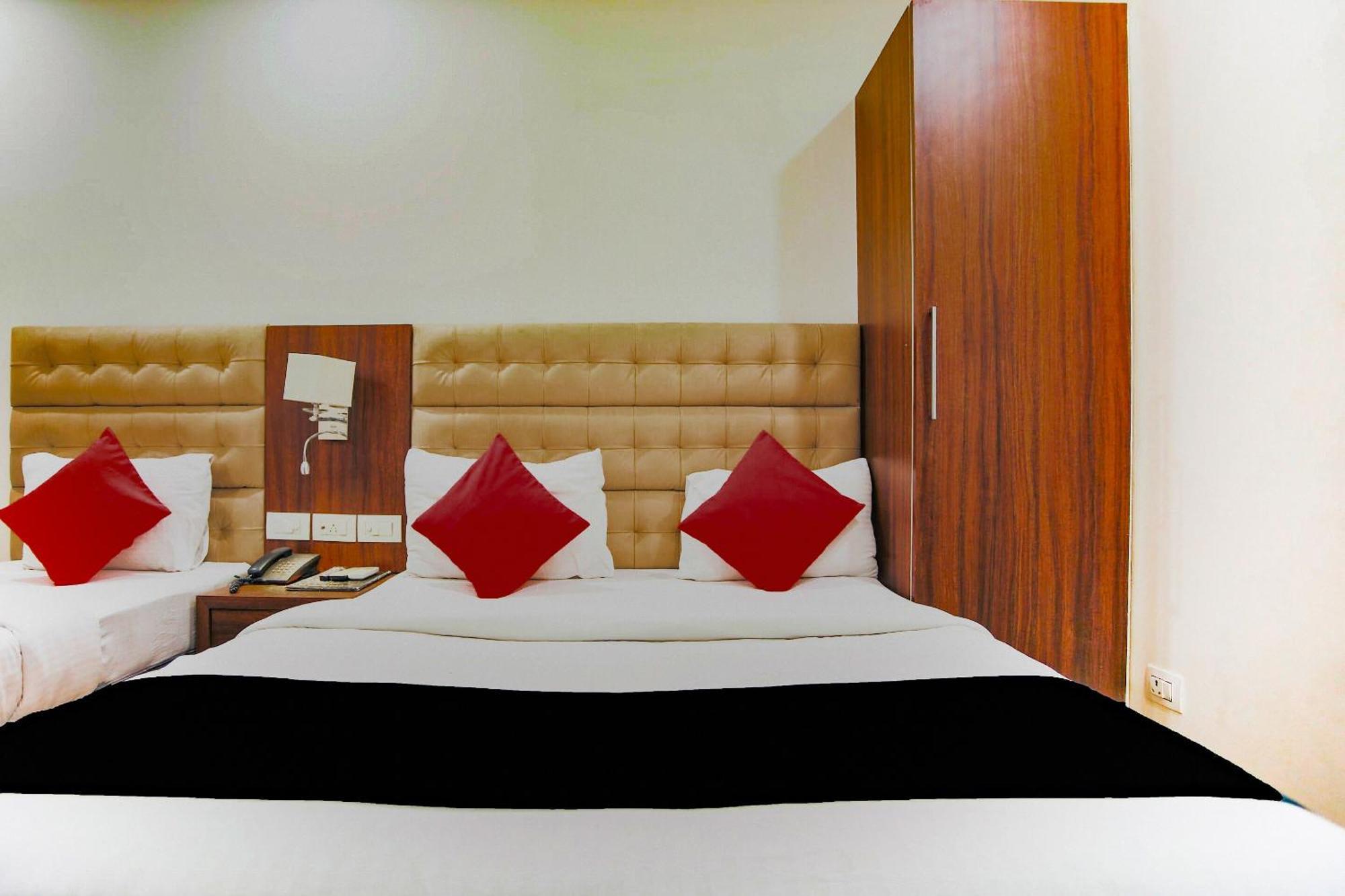 Collection O The Kailash Dev Hotel นิวเดลี ภายนอก รูปภาพ