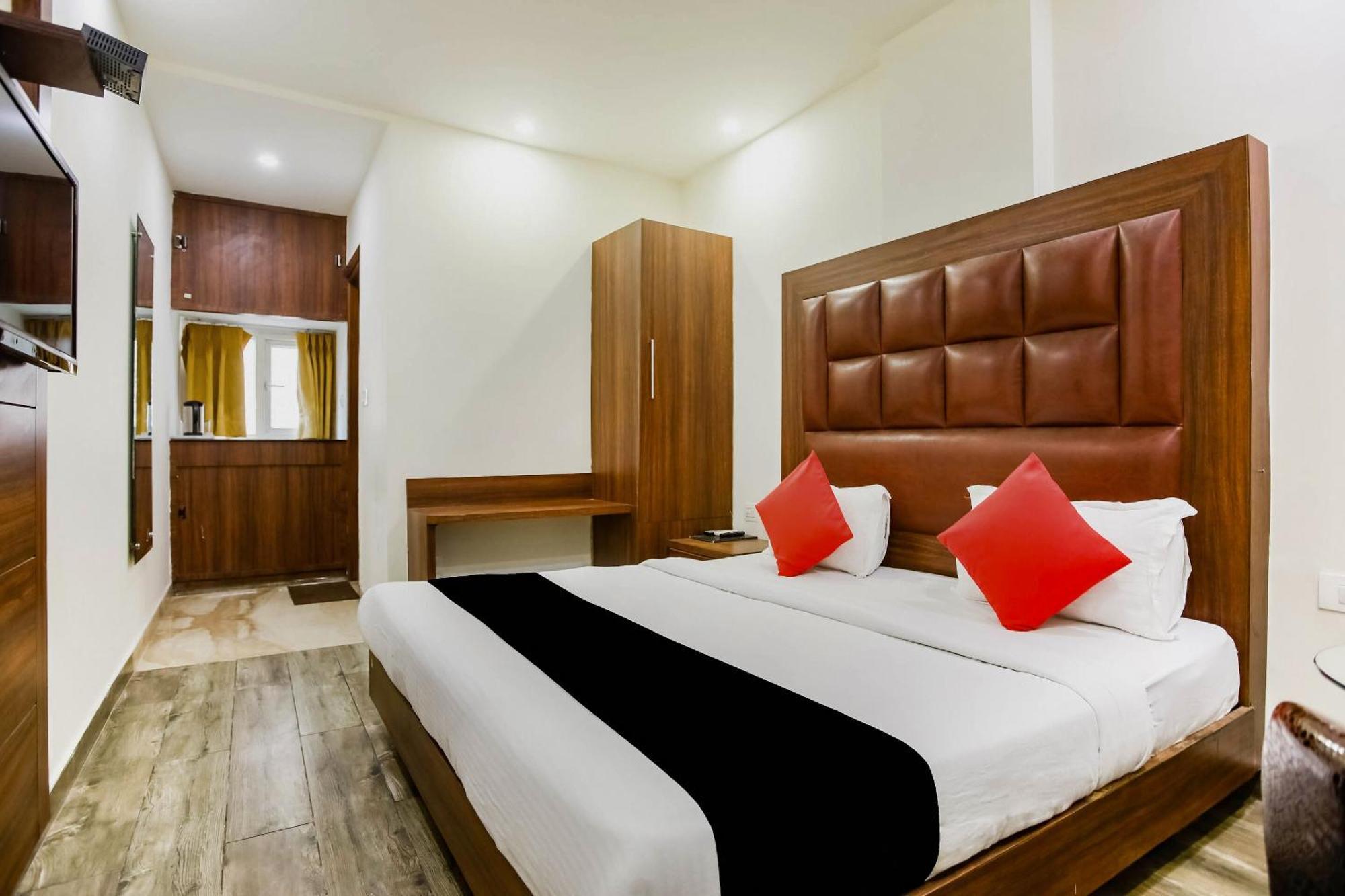 Collection O The Kailash Dev Hotel นิวเดลี ภายนอก รูปภาพ