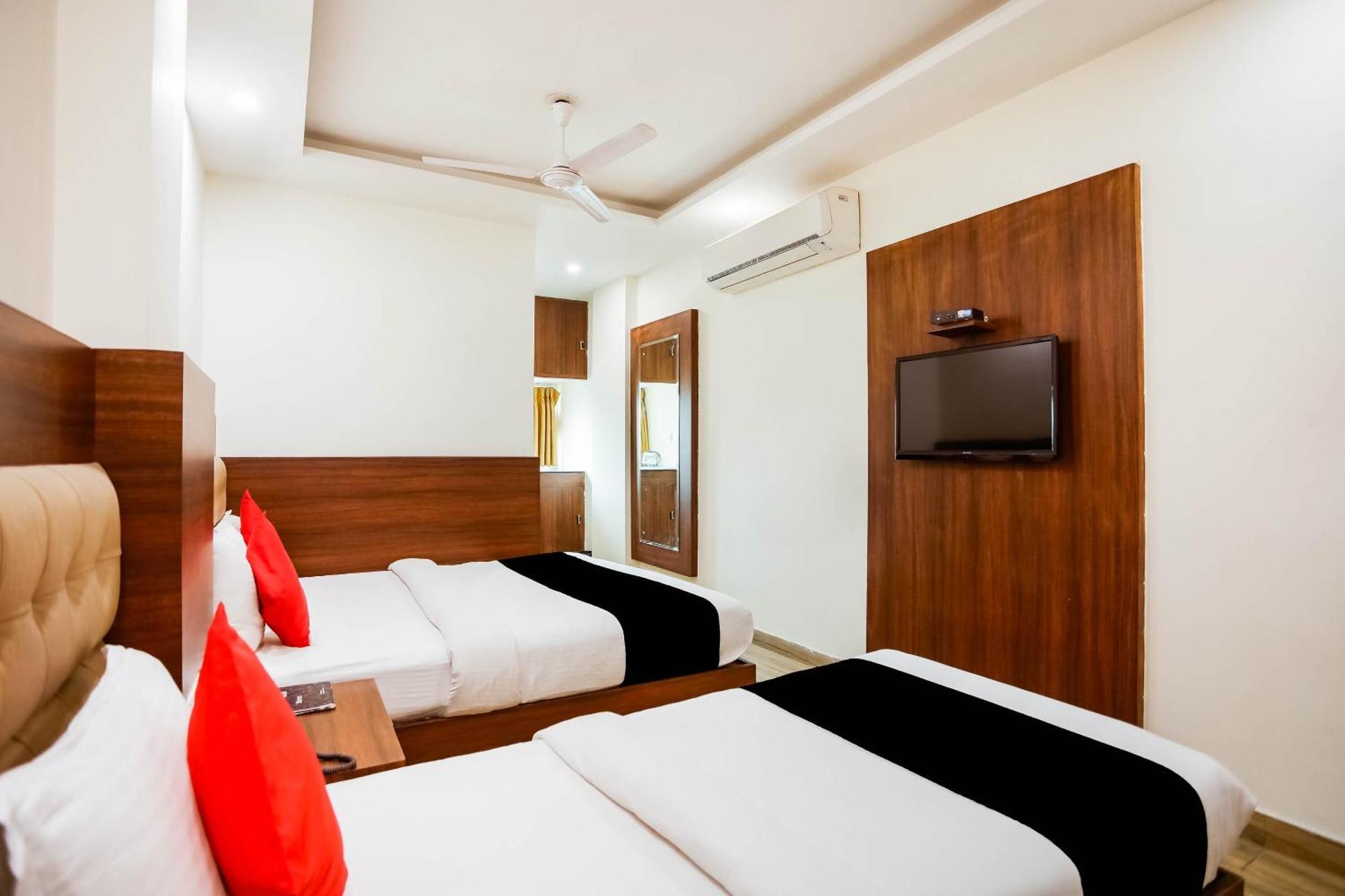 Collection O The Kailash Dev Hotel นิวเดลี ภายนอก รูปภาพ
